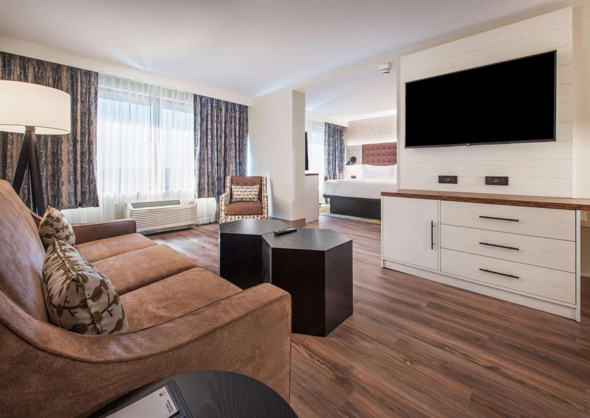 Doubletree By Hilton Monroe Township Cranbury Hotel Rossmoor Bagian luar foto