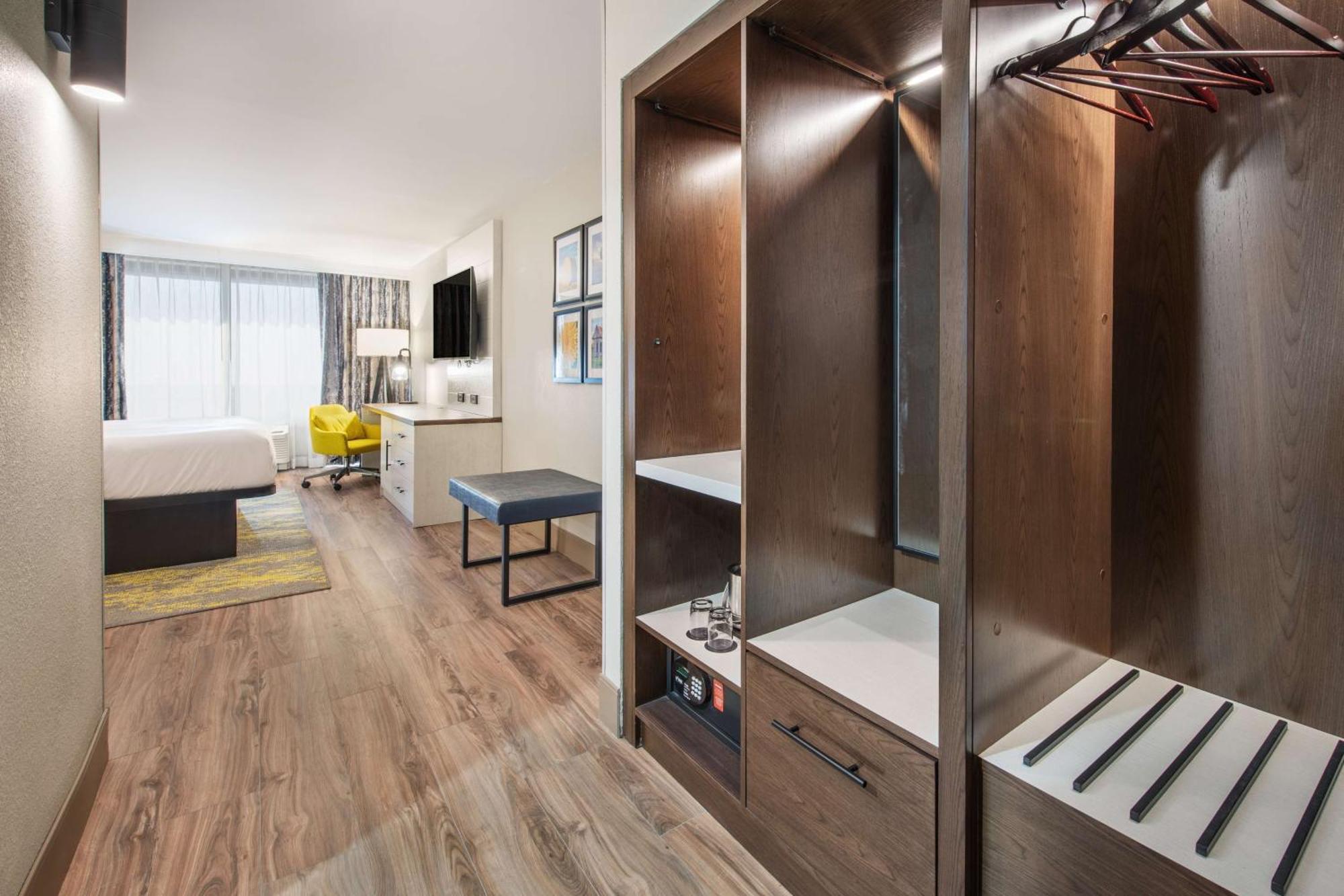 Doubletree By Hilton Monroe Township Cranbury Hotel Rossmoor Bagian luar foto