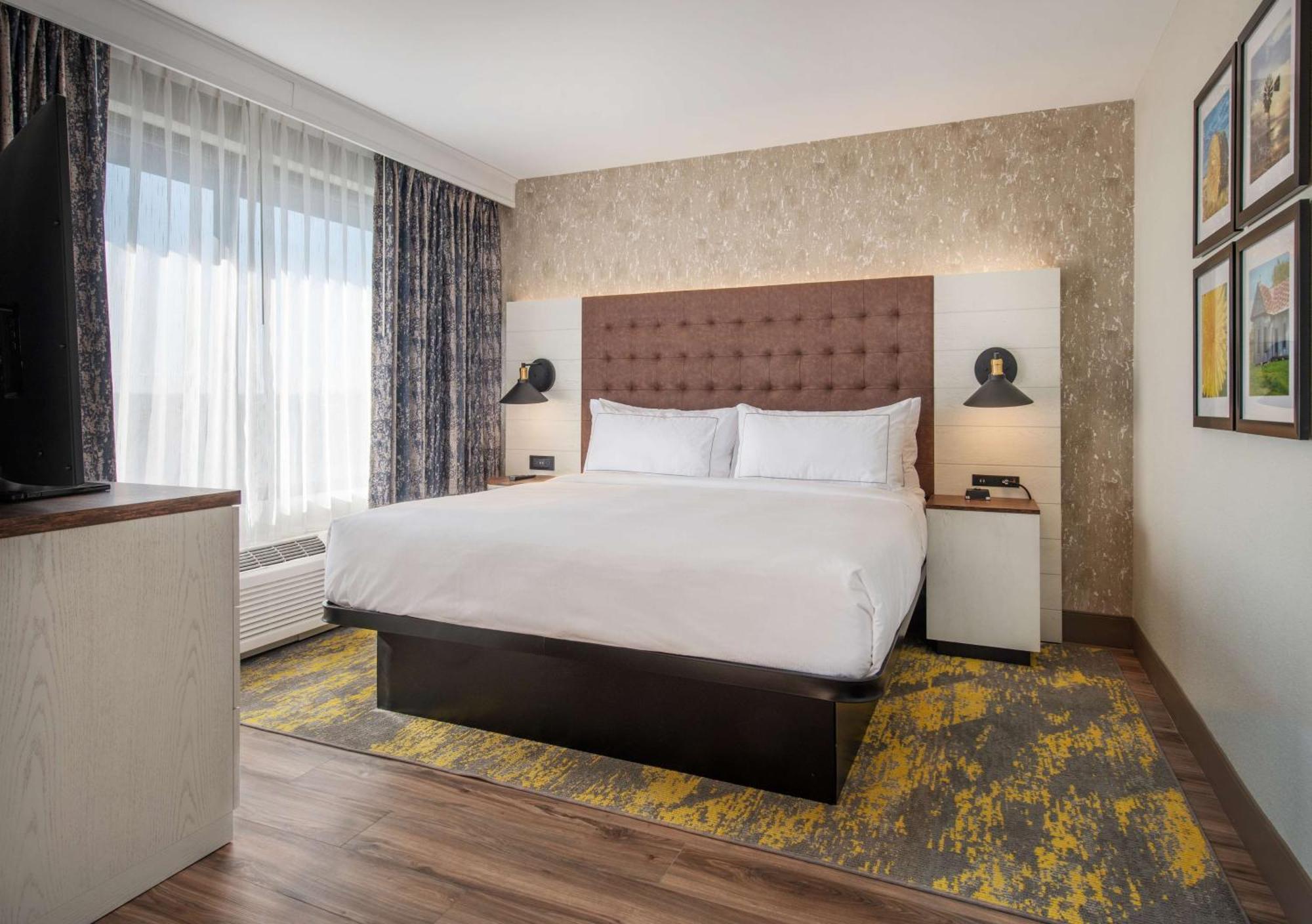 Doubletree By Hilton Monroe Township Cranbury Hotel Rossmoor Bagian luar foto